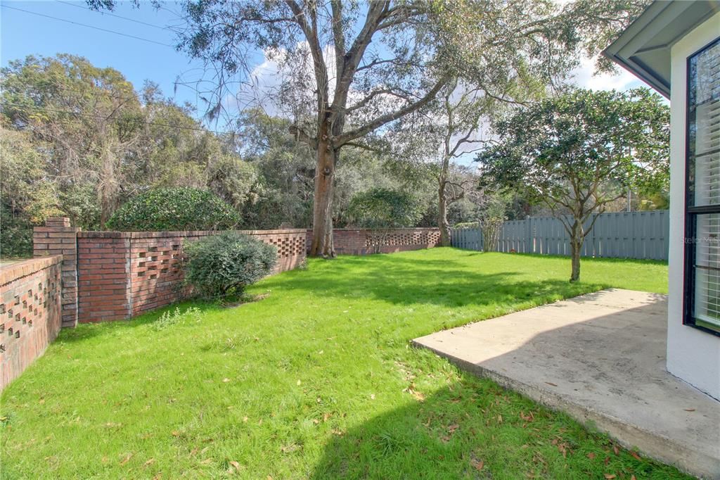 For Rent: $2,395 (3 beds, 2 baths, 1518 Square Feet)