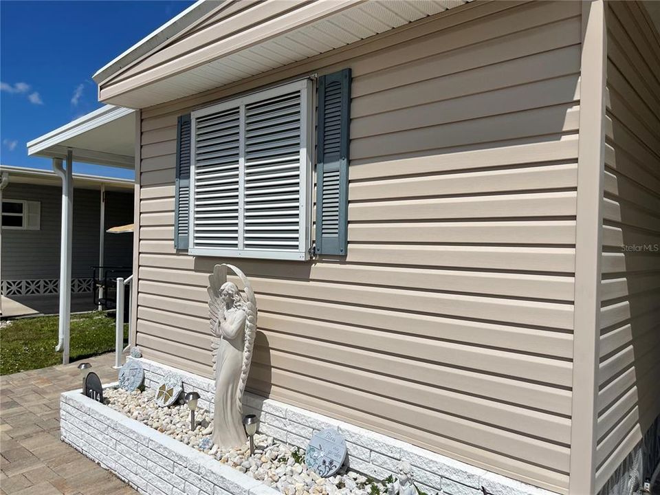 For Rent: $2,500 (2 beds, 1 baths, 684 Square Feet)