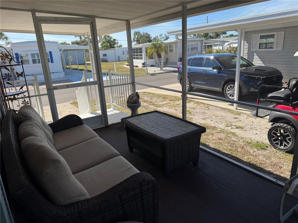 For Rent: $2,500 (2 beds, 1 baths, 684 Square Feet)