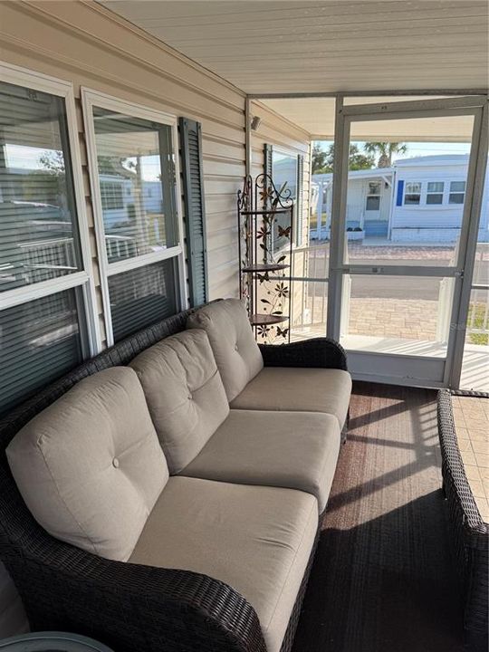 For Rent: $2,500 (2 beds, 1 baths, 684 Square Feet)