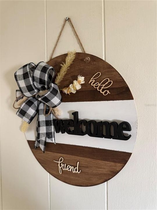 For Rent: $2,500 (2 beds, 1 baths, 684 Square Feet)