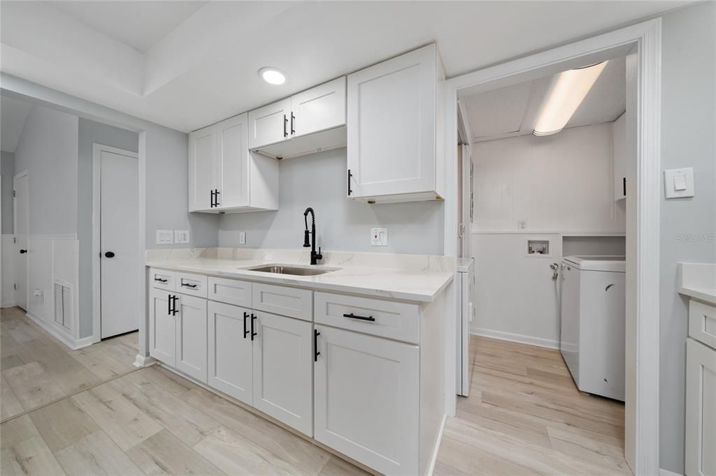 For Rent: $2,275 (4 beds, 2 baths, 1148 Square Feet)