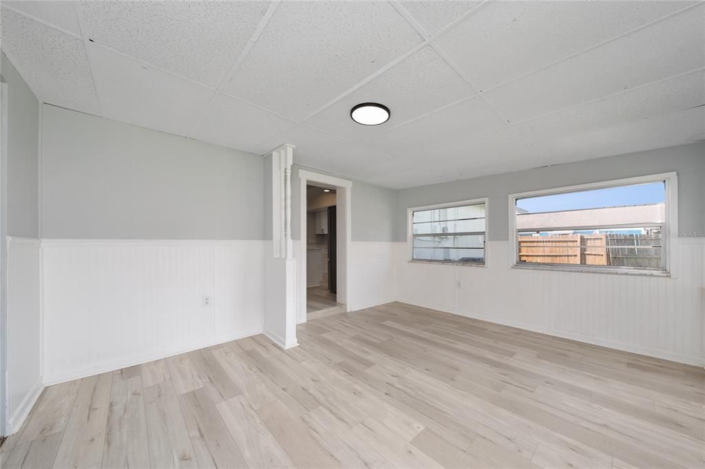 For Rent: $2,275 (4 beds, 2 baths, 1148 Square Feet)