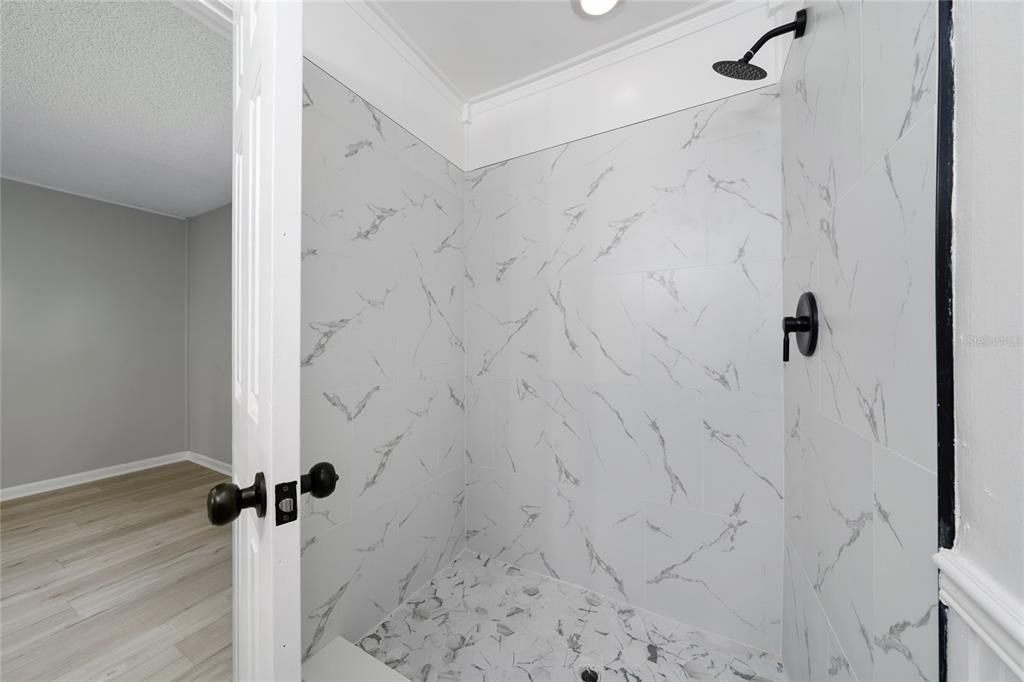 For Rent: $2,275 (4 beds, 2 baths, 1148 Square Feet)