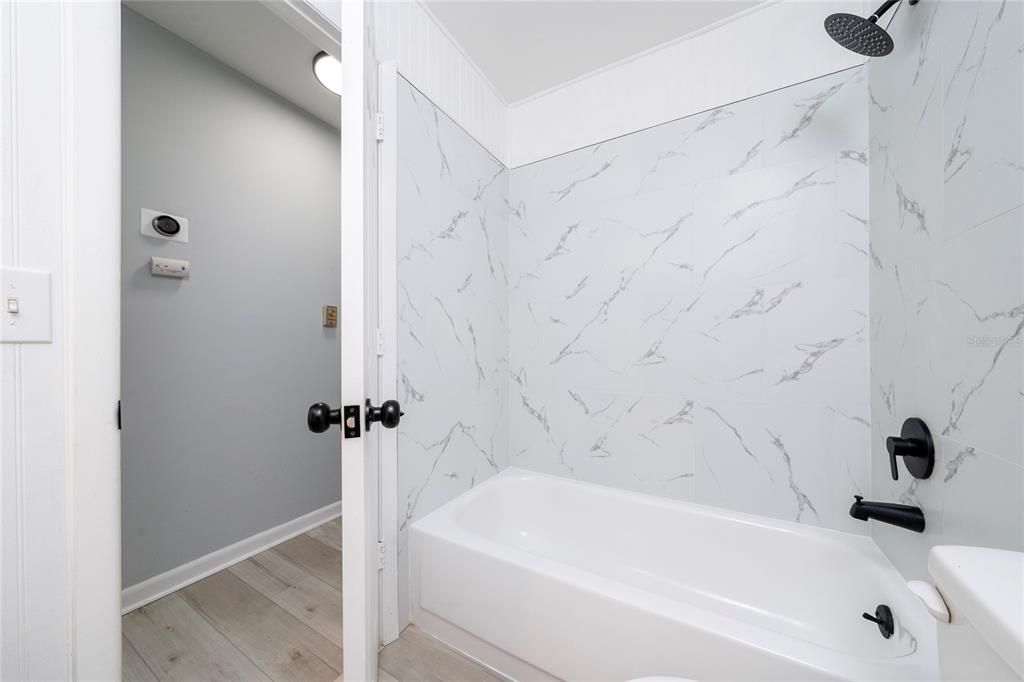 For Rent: $2,275 (4 beds, 2 baths, 1148 Square Feet)