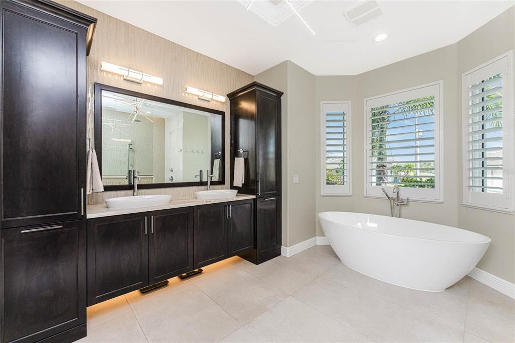 待售: $1,470,000 (3 贝兹, 3 浴室, 2549 平方英尺)