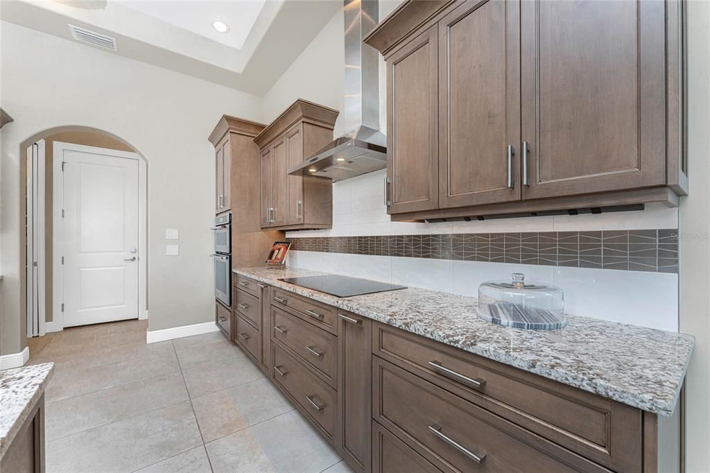 待售: $1,470,000 (3 贝兹, 3 浴室, 2549 平方英尺)