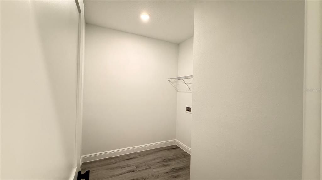 出租: $2,100 (4 贝兹, 2 浴室, 1774 平方英尺)