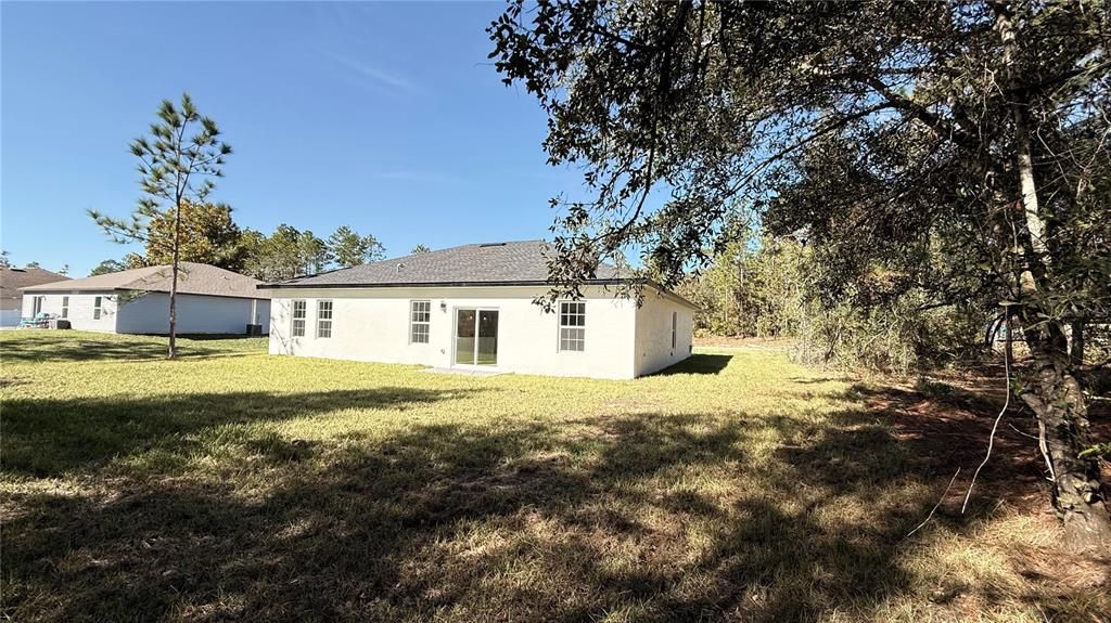 出租: $2,100 (4 贝兹, 2 浴室, 1774 平方英尺)