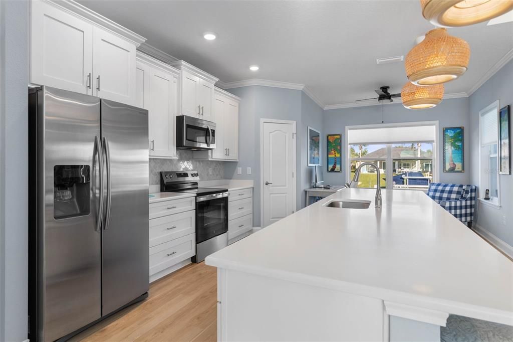 Под контрактом: $632,700 (3 спален, 2 ванн, 1852 Квадратных фут)