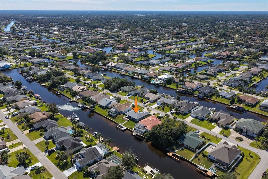 Под контрактом: $632,700 (3 спален, 2 ванн, 1852 Квадратных фут)