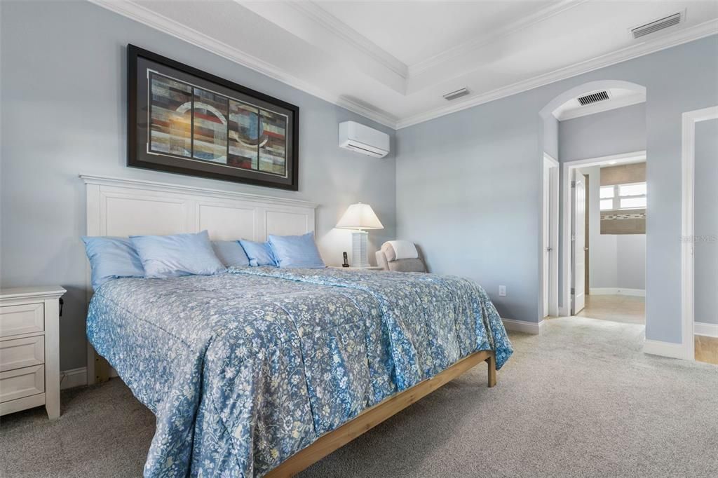 Под контрактом: $632,700 (3 спален, 2 ванн, 1852 Квадратных фут)