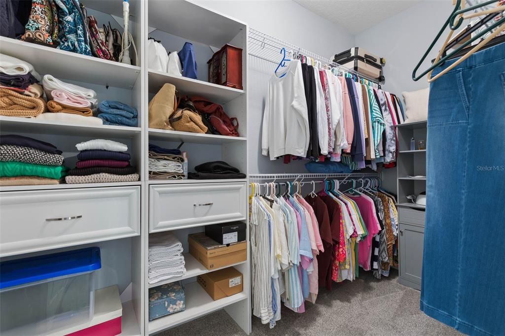 Под контрактом: $632,700 (3 спален, 2 ванн, 1852 Квадратных фут)