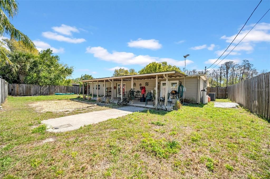 For Sale: $329,900 (4 beds, 2 baths, 1858 Square Feet)