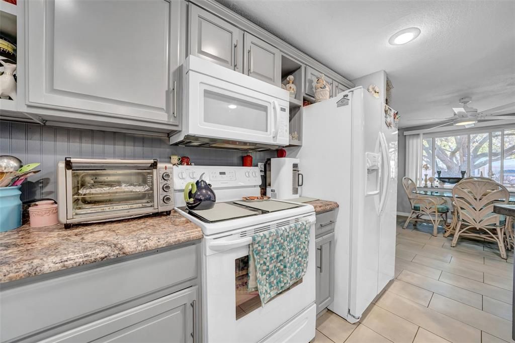 For Sale: $329,900 (4 beds, 2 baths, 1858 Square Feet)