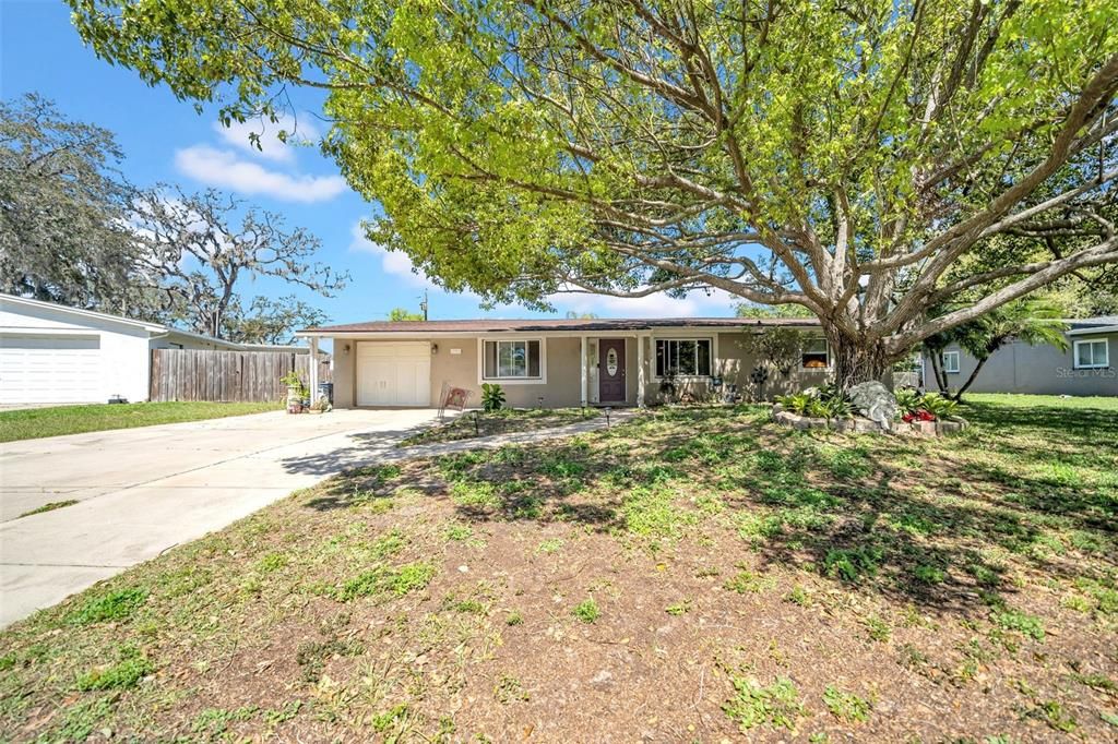 For Sale: $329,900 (4 beds, 2 baths, 1858 Square Feet)