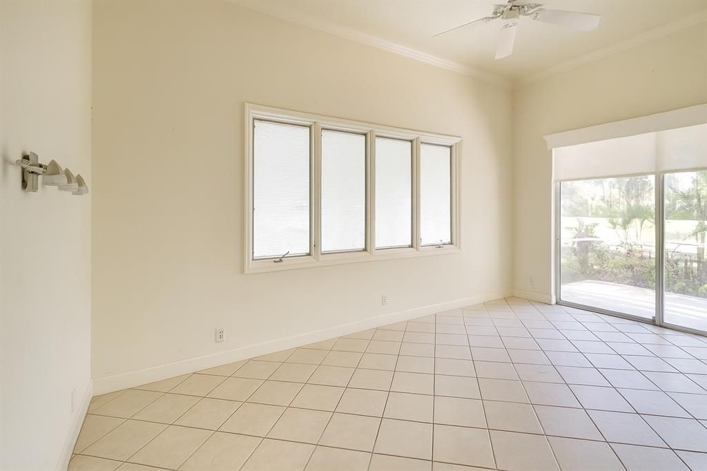 For Sale: $475,000 (2 beds, 2 baths, 1933 Square Feet)