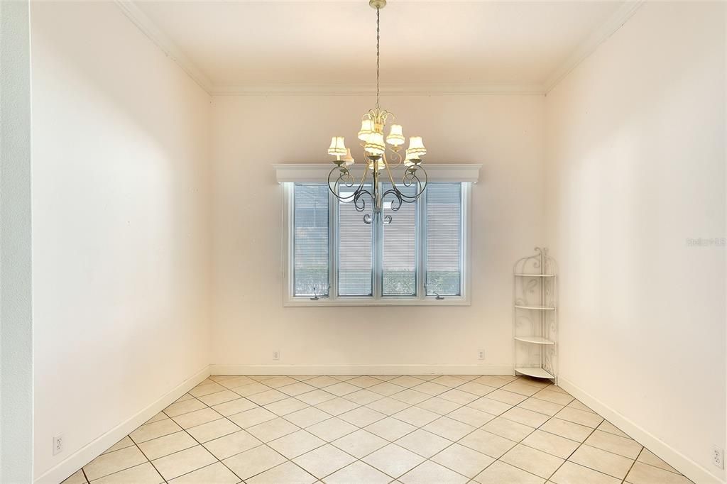 For Sale: $475,000 (2 beds, 2 baths, 1933 Square Feet)