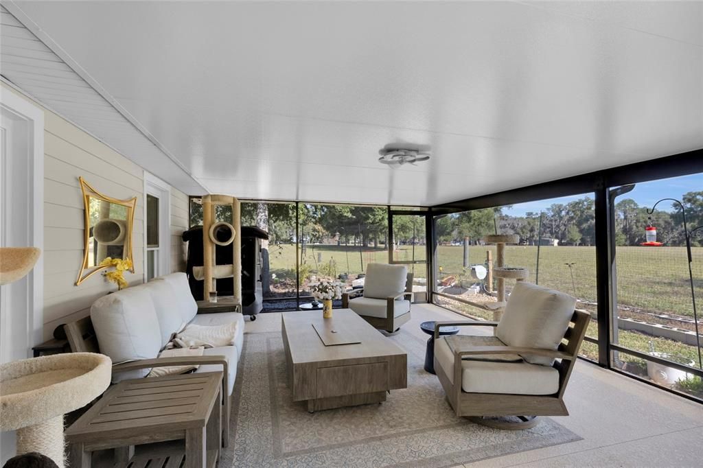 На продажу: $575,000 (3 спален, 2 ванн, 2356 Квадратных фут)