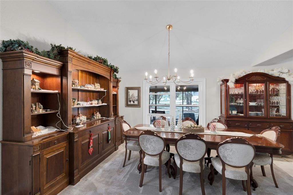 На продажу: $575,000 (3 спален, 2 ванн, 2356 Квадратных фут)