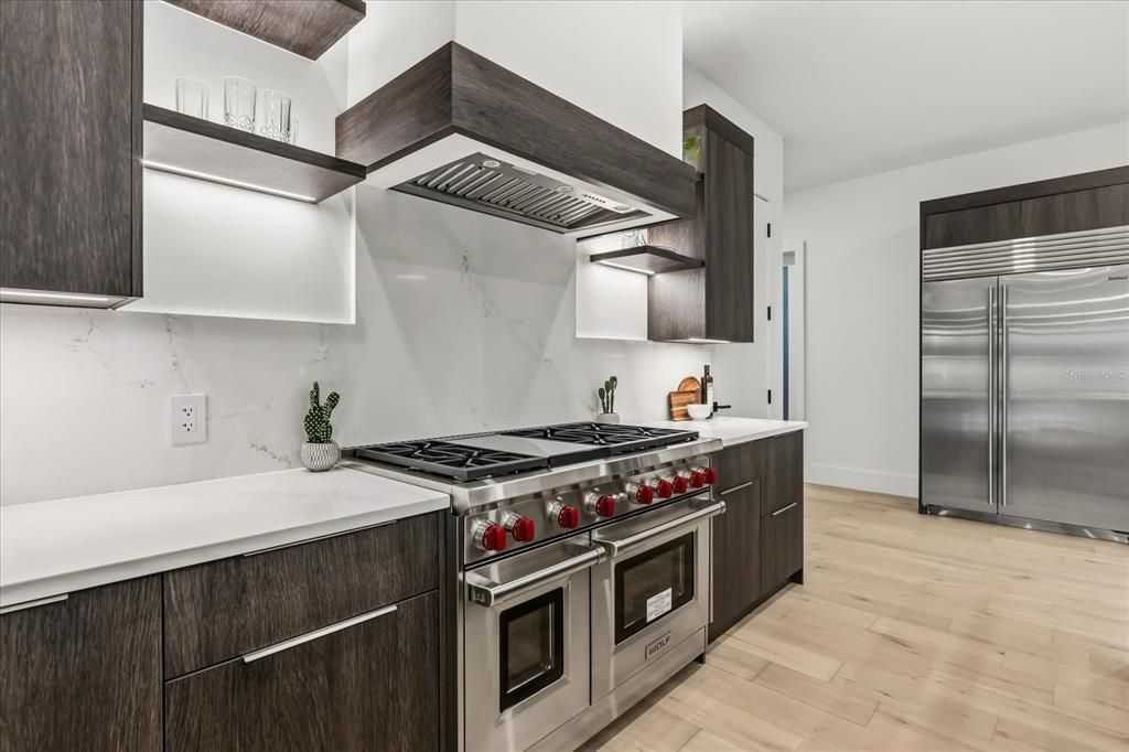 En Venta: $2,350,000 (5 camas, 6 baños, 4506 Pies cuadrados)