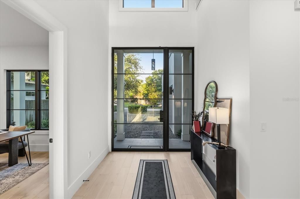 En Venta: $2,350,000 (5 camas, 6 baños, 4506 Pies cuadrados)