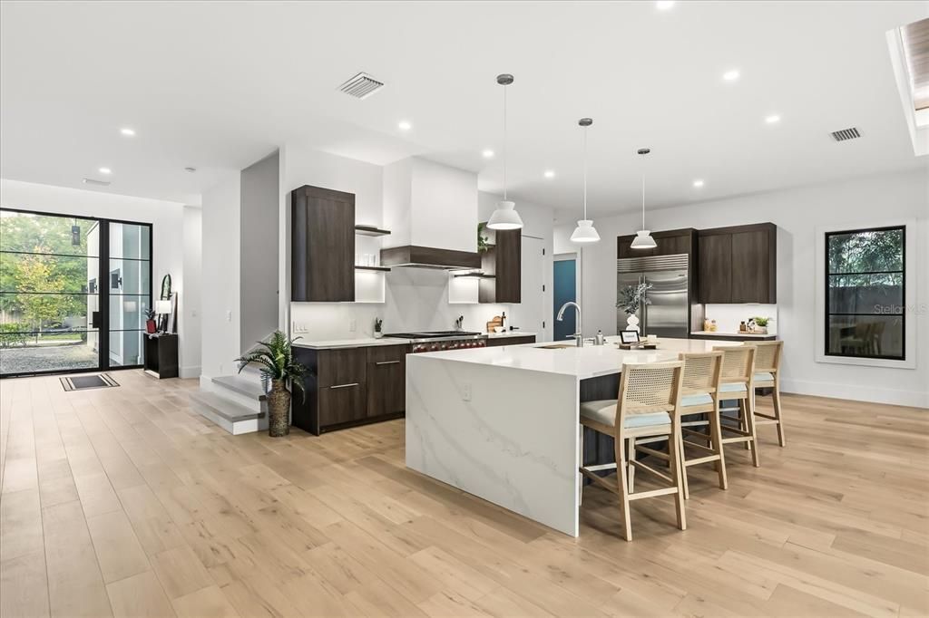 En Venta: $2,350,000 (5 camas, 6 baños, 4506 Pies cuadrados)