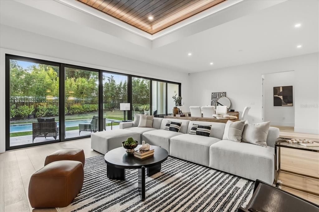 En Venta: $2,350,000 (5 camas, 6 baños, 4506 Pies cuadrados)