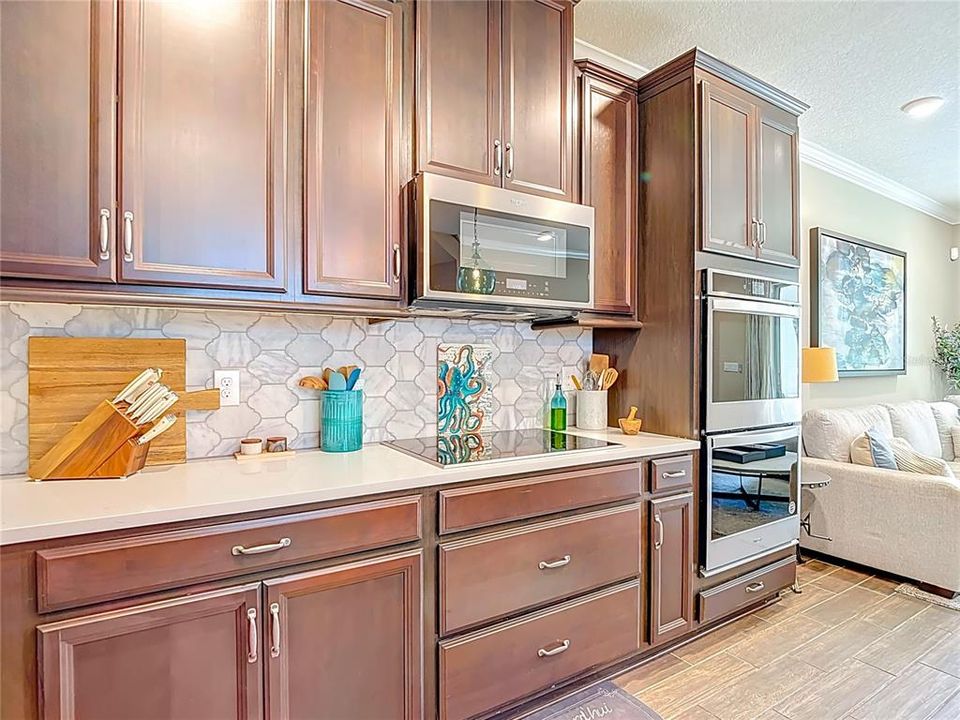 Active With Contract: $374,000 (3 beds, 2 baths, 1920 Square Feet)