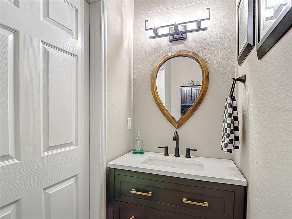 Active With Contract: $374,000 (3 beds, 2 baths, 1920 Square Feet)