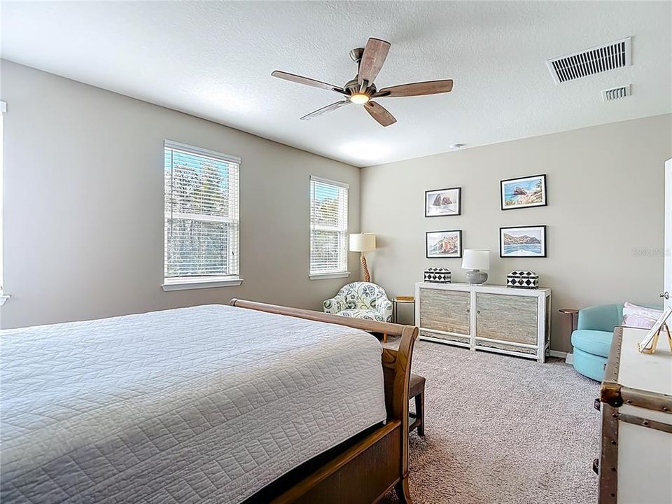 Active With Contract: $374,000 (3 beds, 2 baths, 1920 Square Feet)