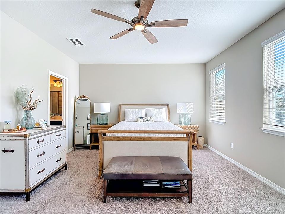 Active With Contract: $374,000 (3 beds, 2 baths, 1920 Square Feet)