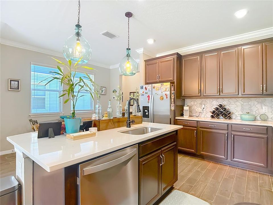 Active With Contract: $374,000 (3 beds, 2 baths, 1920 Square Feet)