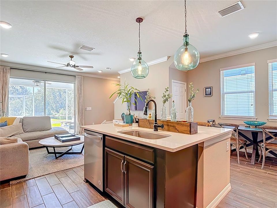 Active With Contract: $374,000 (3 beds, 2 baths, 1920 Square Feet)