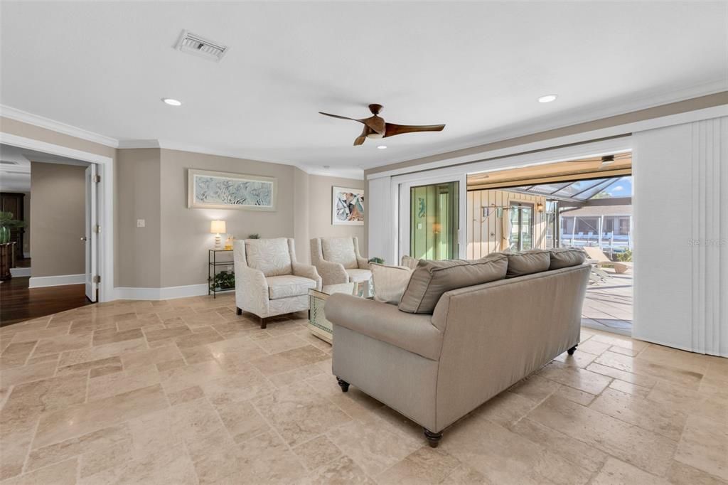 待售: $999,000 (3 贝兹, 3 浴室, 2731 平方英尺)