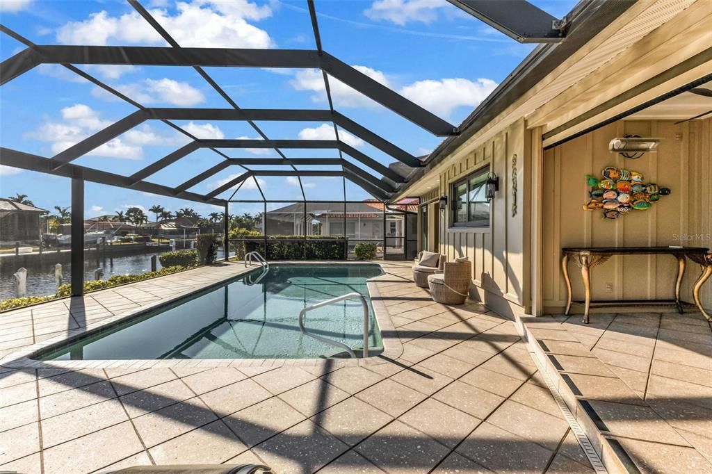 待售: $999,000 (3 贝兹, 3 浴室, 2731 平方英尺)