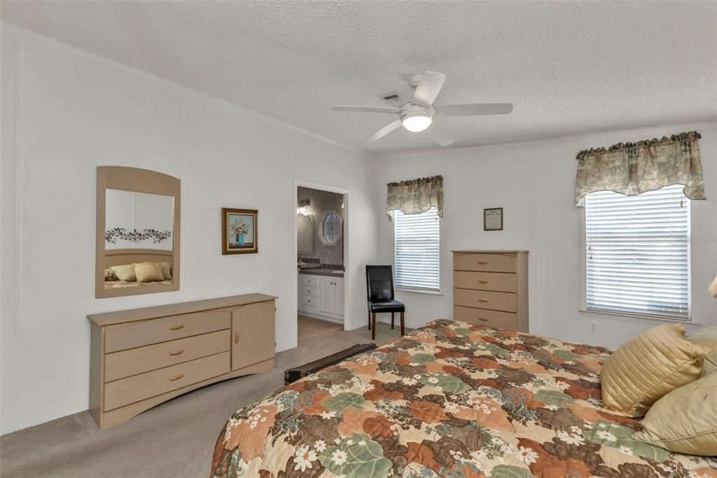 待售: $399,000 (3 贝兹, 2 浴室, 1512 平方英尺)