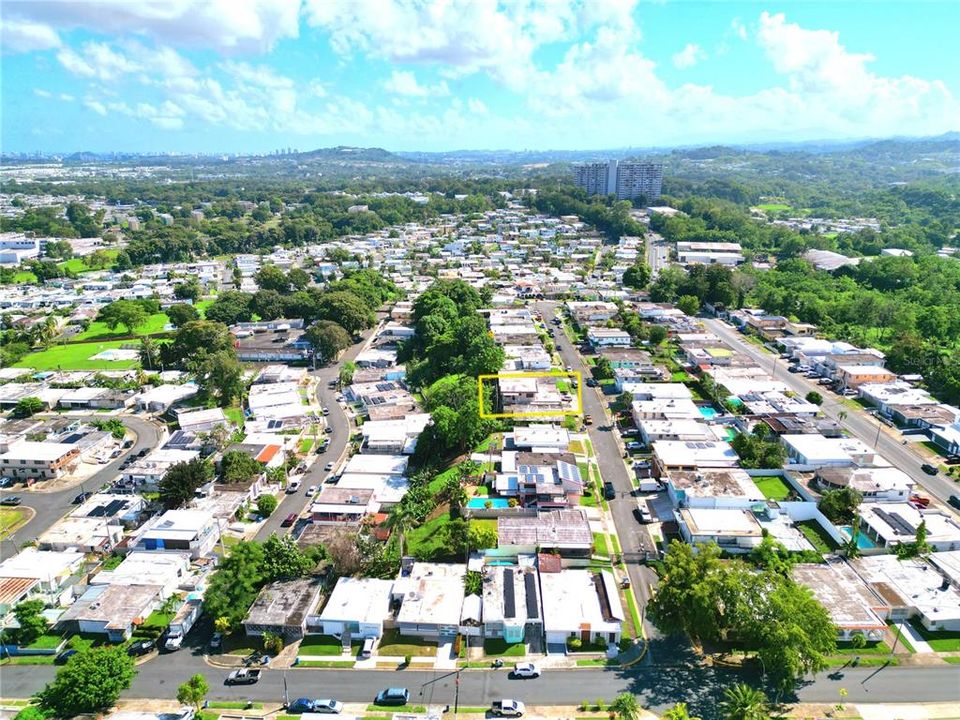 Под контрактом: $290,000 (7 спален, 0 ванн, 2940 Квадратных фут)