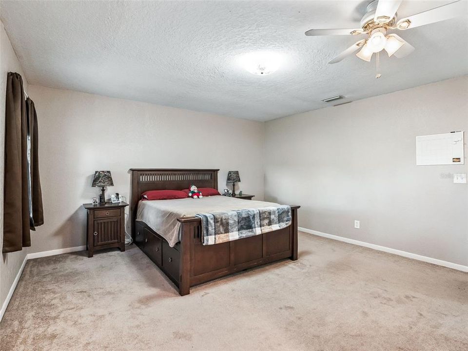 На продажу: $289,000 (3 спален, 2 ванн, 1786 Квадратных фут)