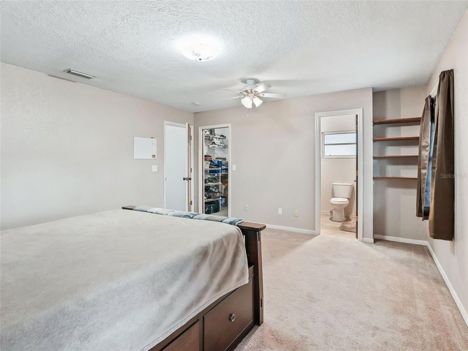 На продажу: $289,000 (3 спален, 2 ванн, 1786 Квадратных фут)