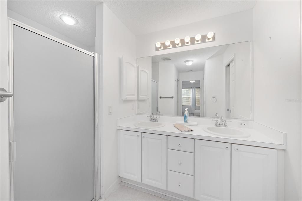 На продажу: $416,000 (3 спален, 2 ванн, 1667 Квадратных фут)