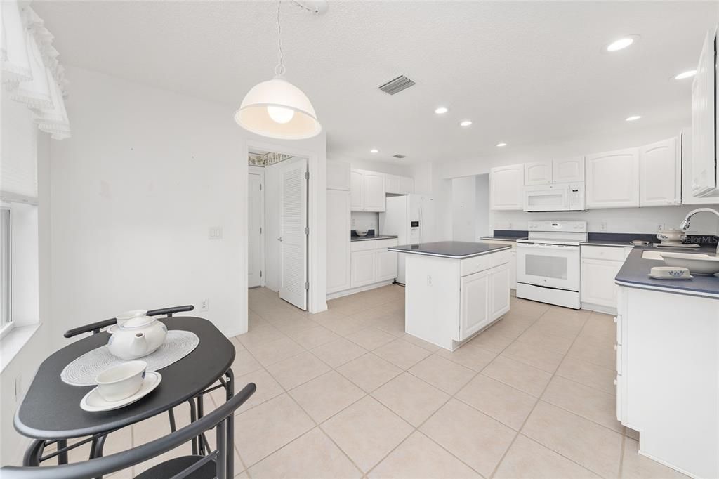 На продажу: $416,000 (3 спален, 2 ванн, 1667 Квадратных фут)