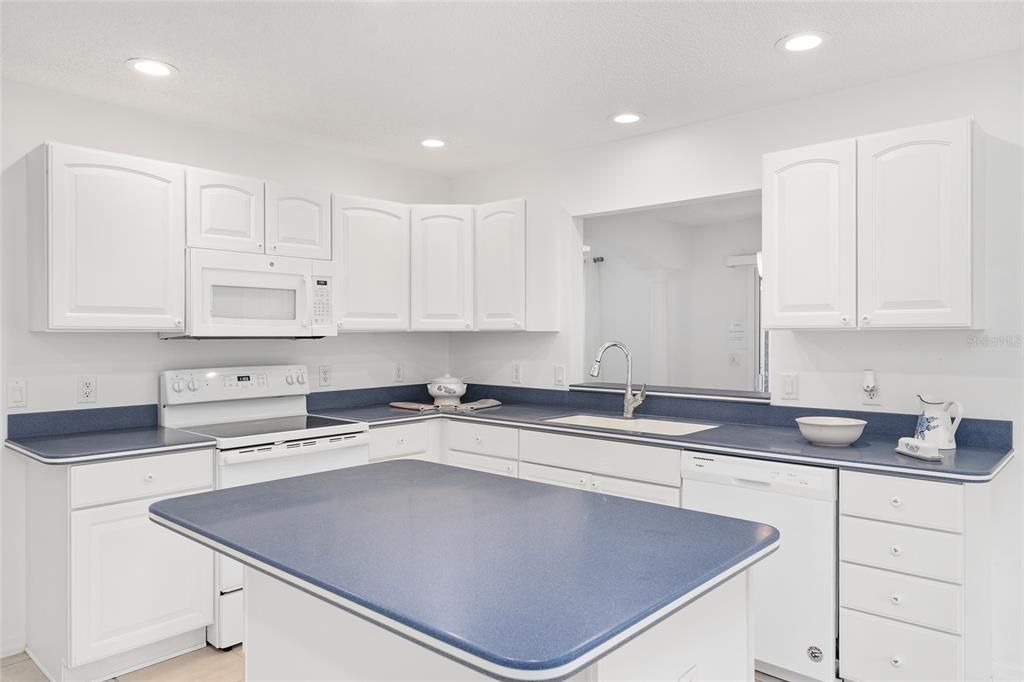 На продажу: $416,000 (3 спален, 2 ванн, 1667 Квадратных фут)