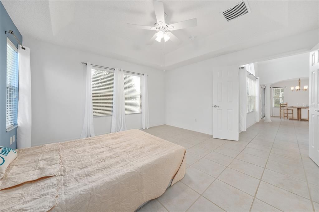 На продажу: $416,000 (3 спален, 2 ванн, 1667 Квадратных фут)