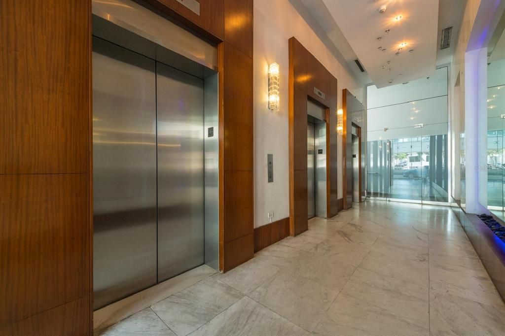 En Renta: $4,750 (2 camas, 2 baños, 1126 Pies cuadrados)