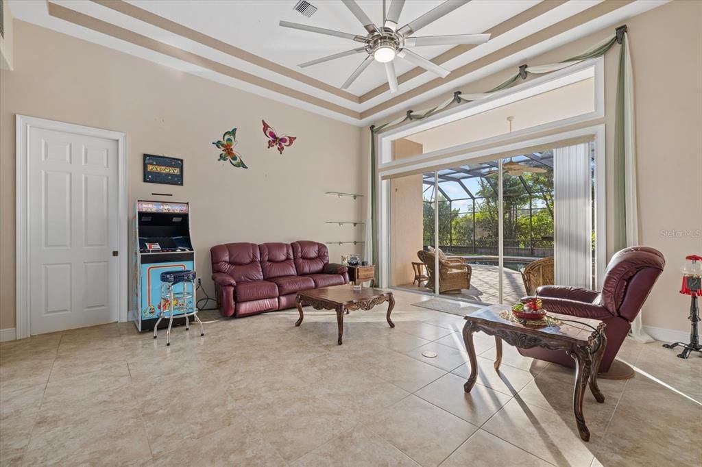 For Sale: $1,200,000 (4 beds, 3 baths, 3671 Square Feet)