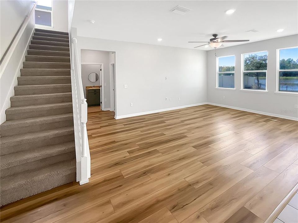 Active With Contract: $523,000 (5 beds, 3 baths, 2756 Square Feet)