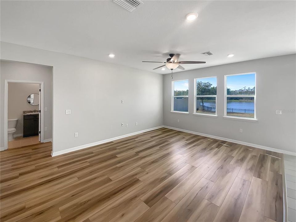 Active With Contract: $523,000 (5 beds, 3 baths, 2756 Square Feet)