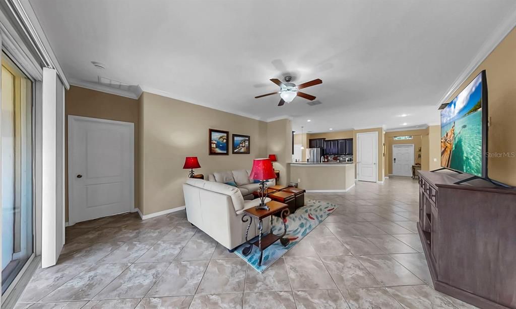 На продажу: $389,900 (4 спален, 3 ванн, 2264 Квадратных фут)