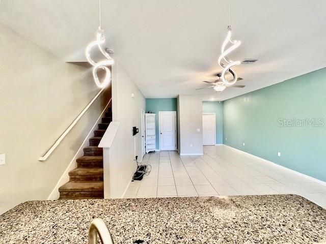 For Rent: $2,200 (3 beds, 2 baths, 1666 Square Feet)